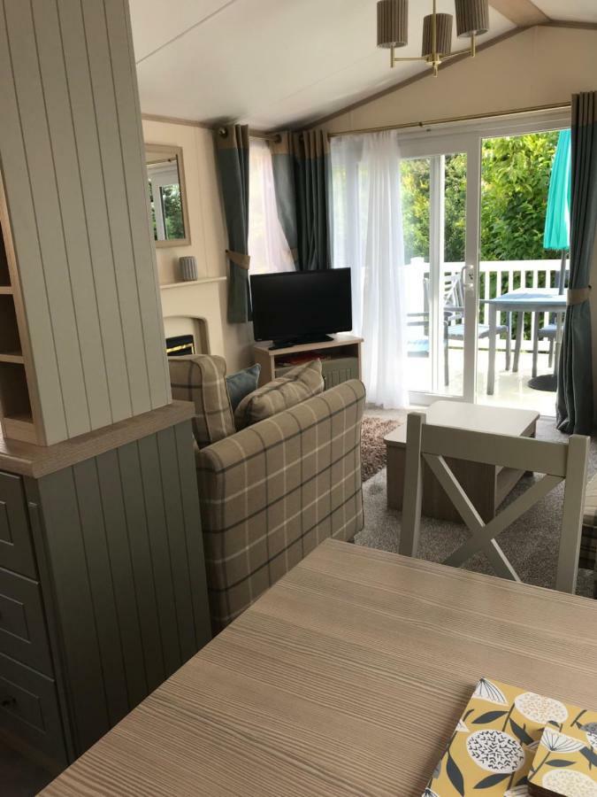 Deluxe Riverside Static Caravan Cheddar Exterior photo