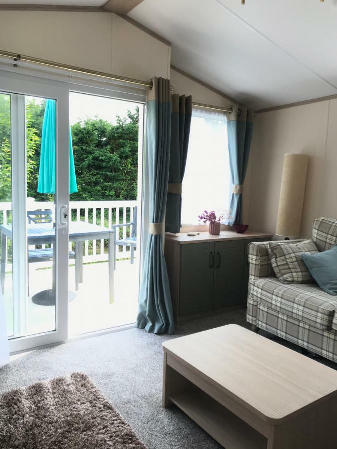 Deluxe Riverside Static Caravan Cheddar Exterior photo